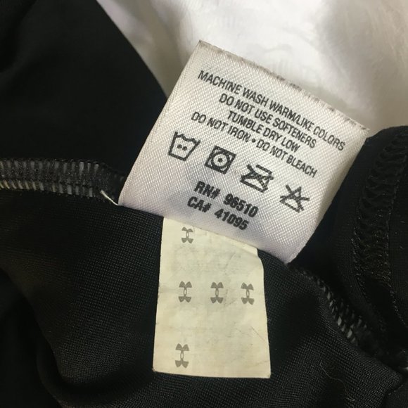 Under Armour Size L Black Mock Neck Compression Long Sleeve Shirt Mens Elastane - Picture 10 of 10